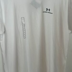 NWT women’s Under Armour small